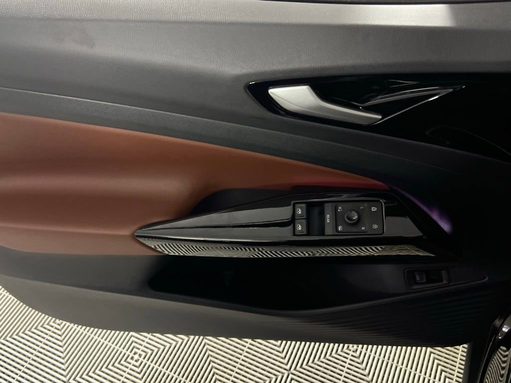 Used 2022 Volkswagen ID.4 Pro S w/ Gradient Package image 22