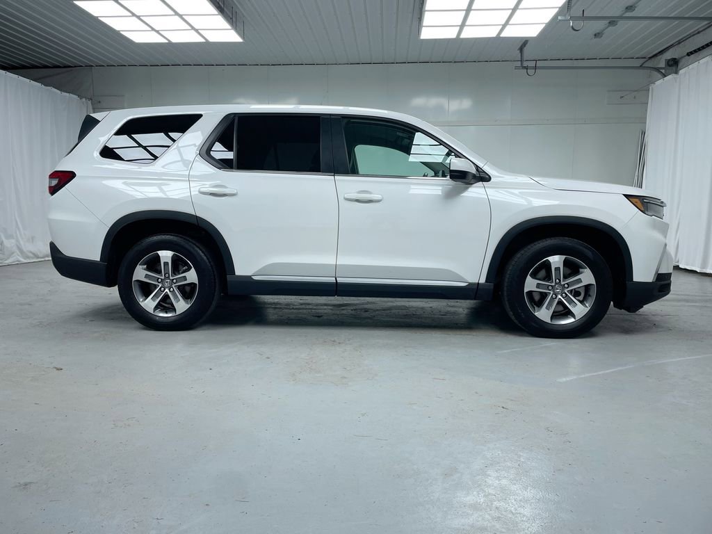 Certified 2025 Honda Pilot EX-L image 10