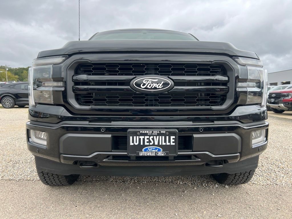 Used 2024 Ford F150 Lariat w/ FX4 Off-Road Package image 3