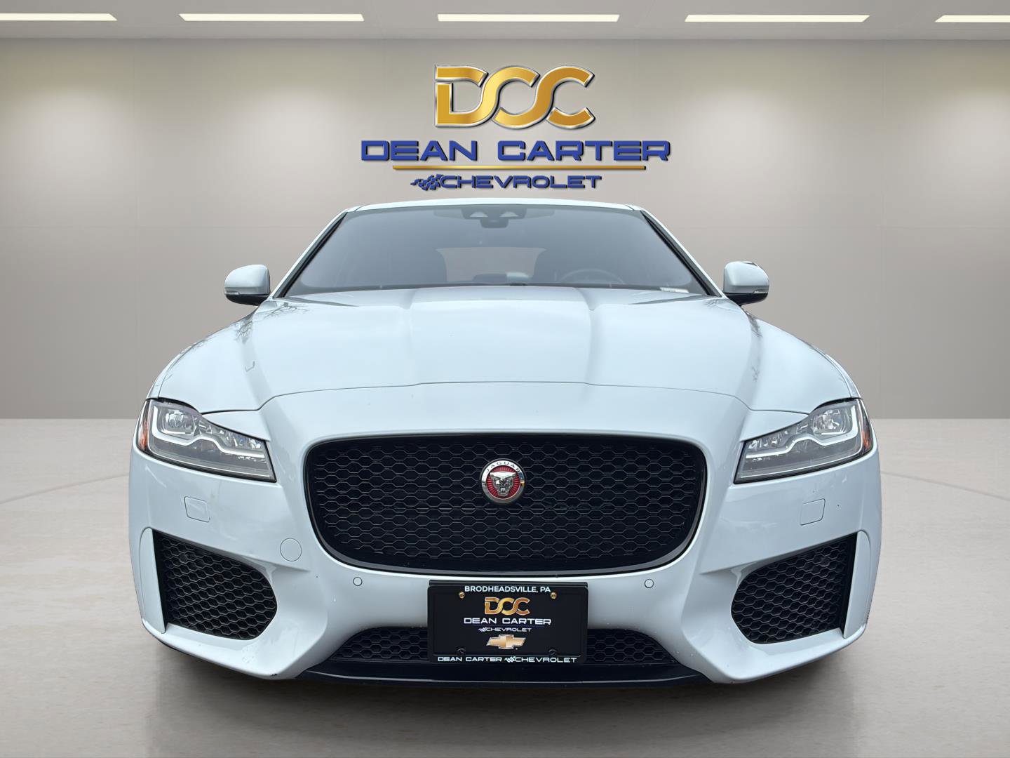 Used 2020 Jaguar XF Checkered Flag image 16