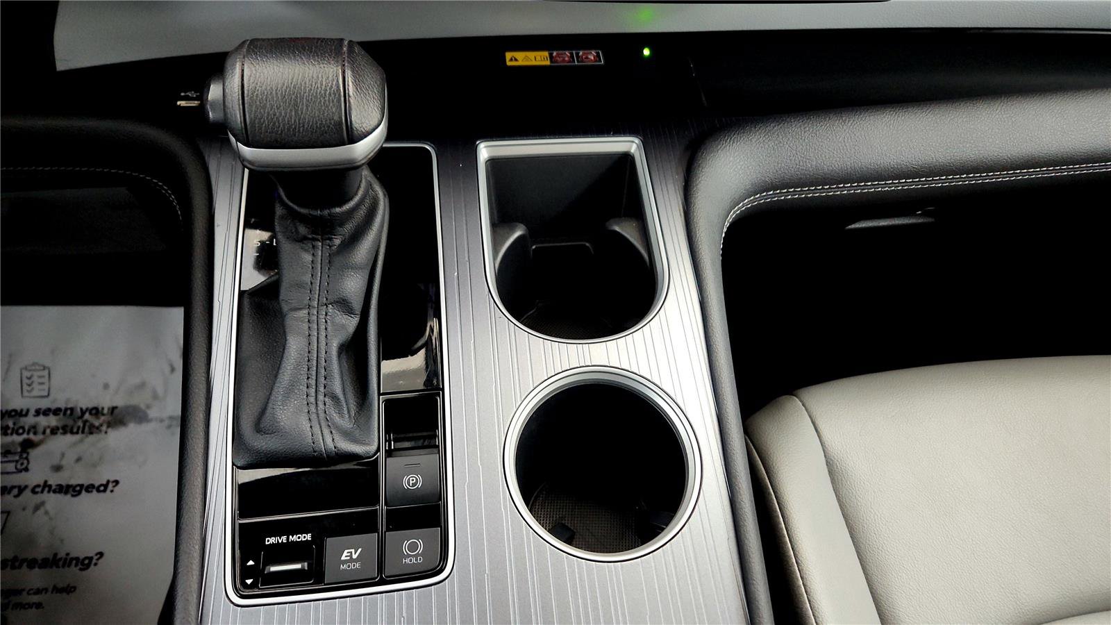 Used 2025 Toyota Sienna XLE w/ XLE Plus Package image 31