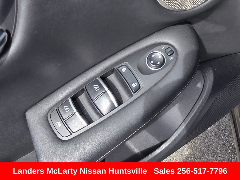 Used 2019 INFINITI QX50 Essential w/ Premium Heat Package image 23