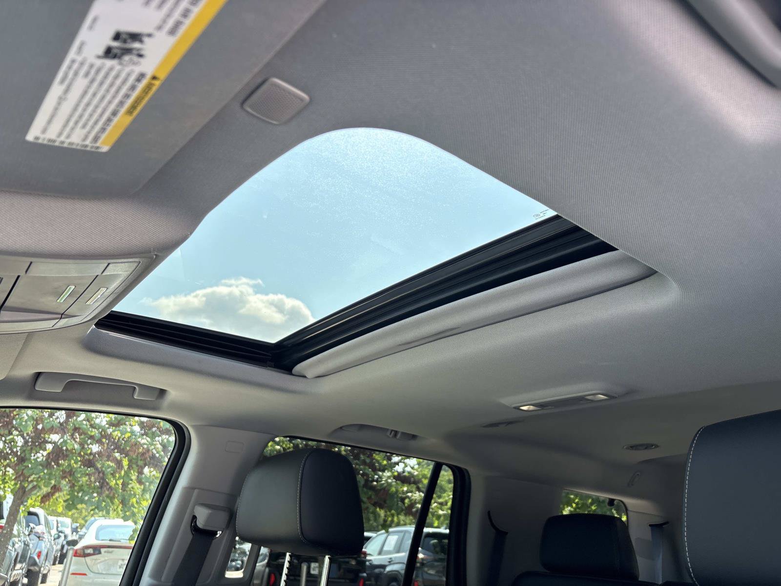 Used 2019 GMC Yukon SLT AWD/4WD image 17