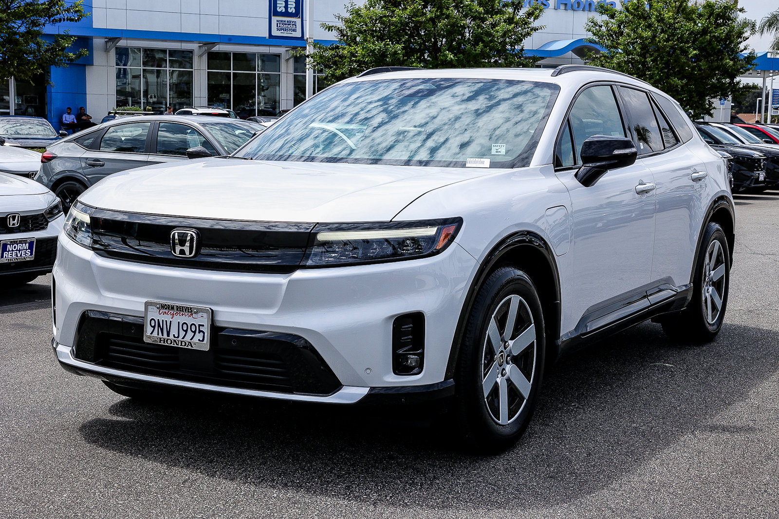 Used 2024 Honda Prologue Touring image 3