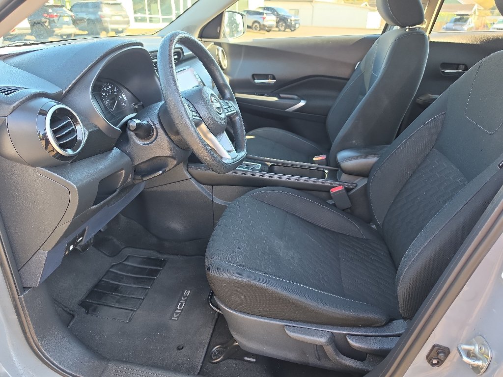 Used 2022 Nissan Kicks SV FWD image 15