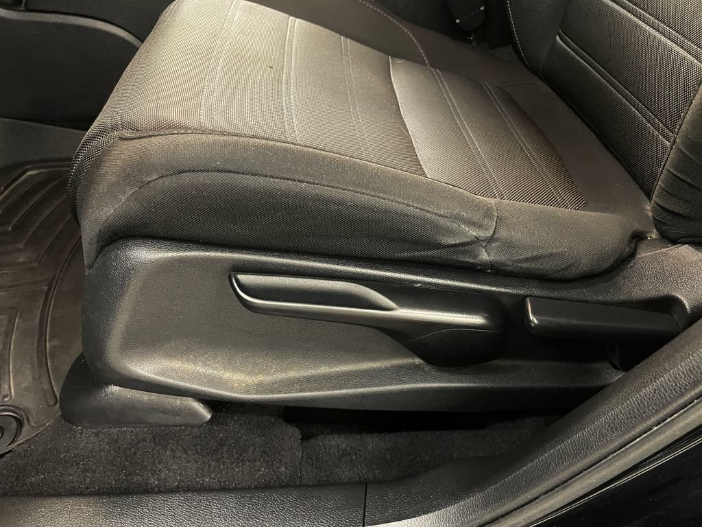 Used 2020 Honda CR-V LX image 20