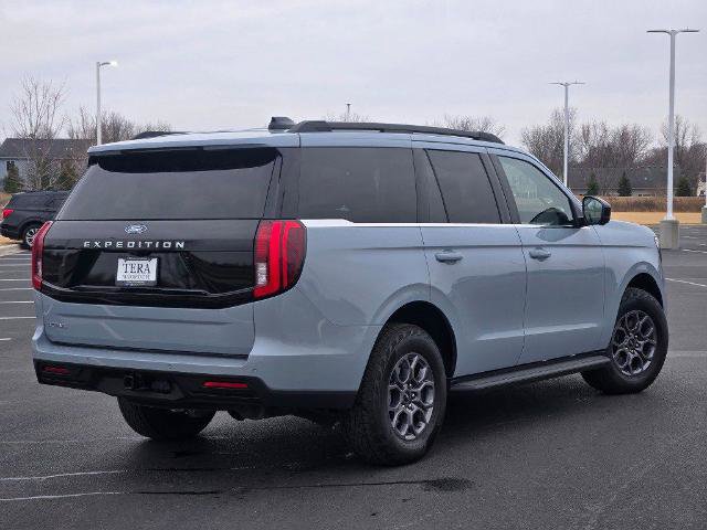 Certified 2025 Ford Expedition Active image 14