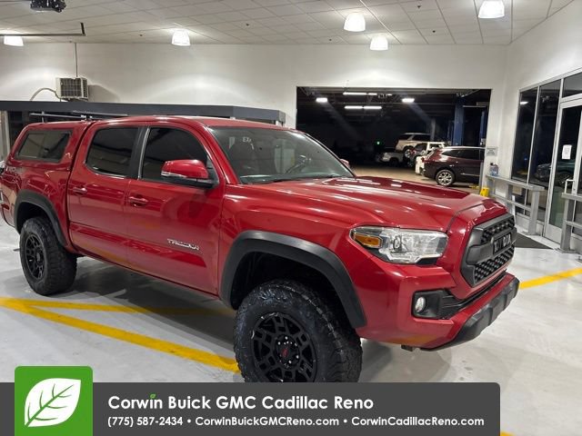 Used 2016 Toyota Tacoma TRD Off-Road w/ Premium & Technology Package AWD/4WD image 4