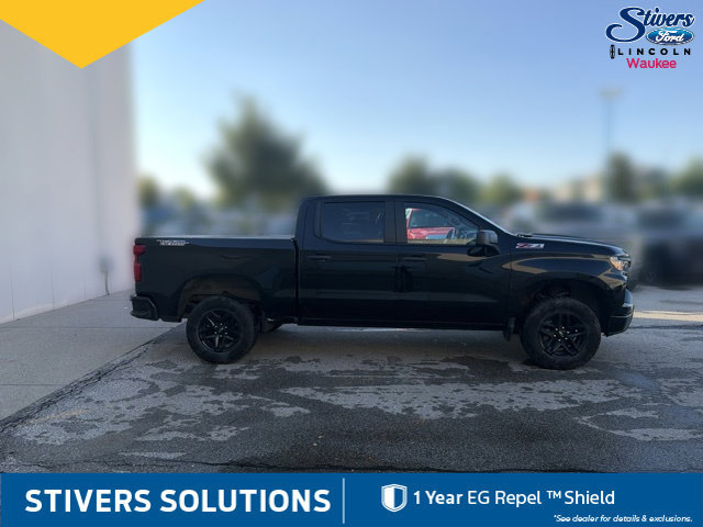 Used 2024 Chevrolet Silverado 1500 Custom Trail Boss AWD/4WD image 5