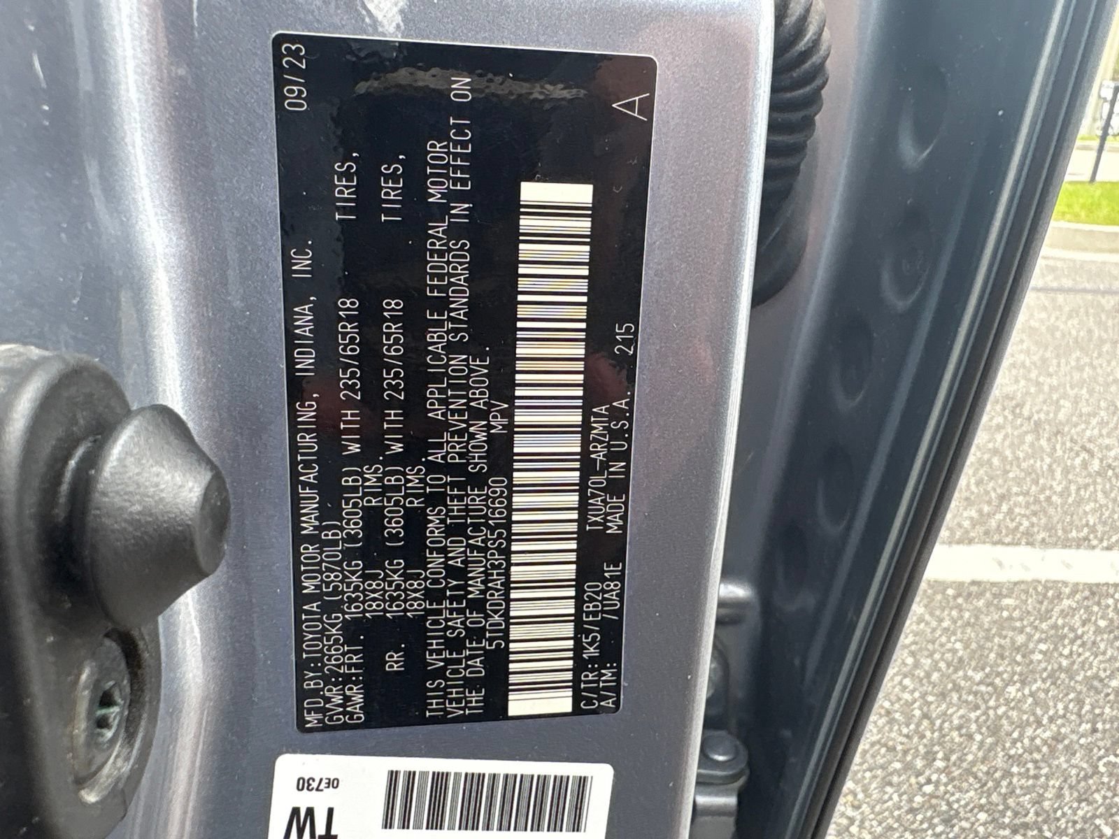 Used 2023 Toyota Highlander XLE FWD image 13