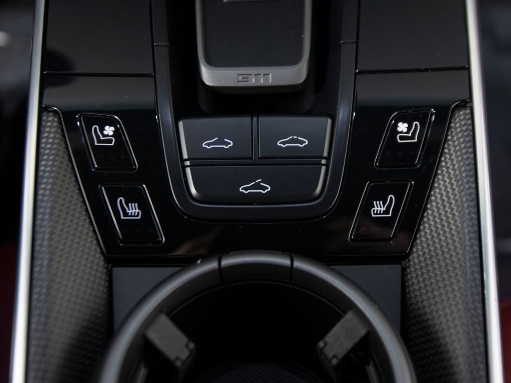 Certified 2022 Porsche 911 Turbo S AWD/4WD image 30