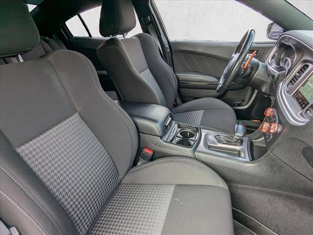 Used 2022 Dodge Charger R/T w/ Blacktop Package image 19