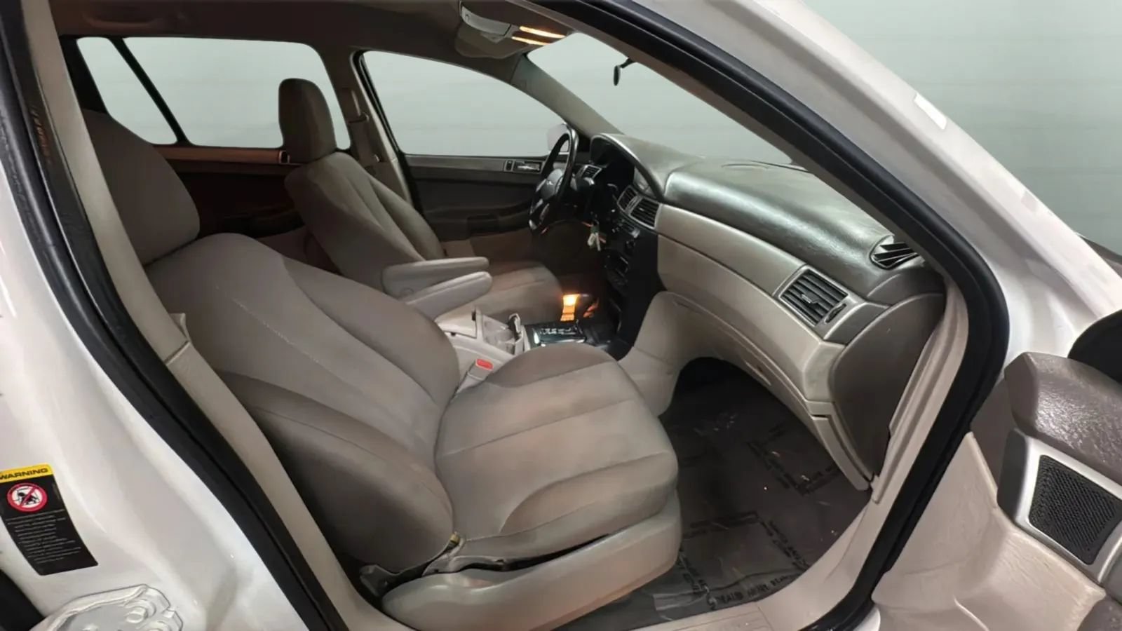 Used 2005 Chrysler Pacifica 2WD image 22