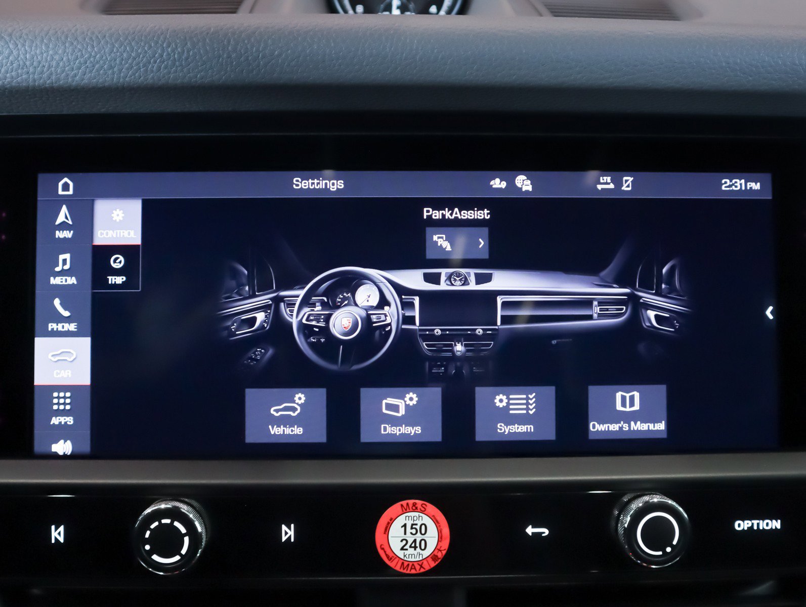 Certified 2025 Porsche Macan image 21
