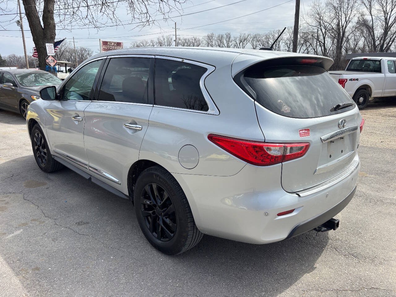 Used 2013 INFINITI JX35 AWD w/ Premium Pkg image 9
