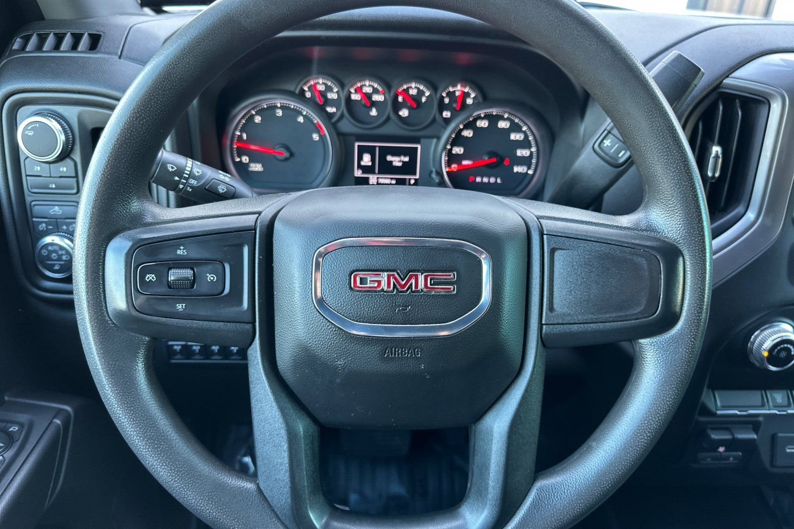 Used 2022 GMC Sierra 3500 Pro w/ Convenience Package image 23