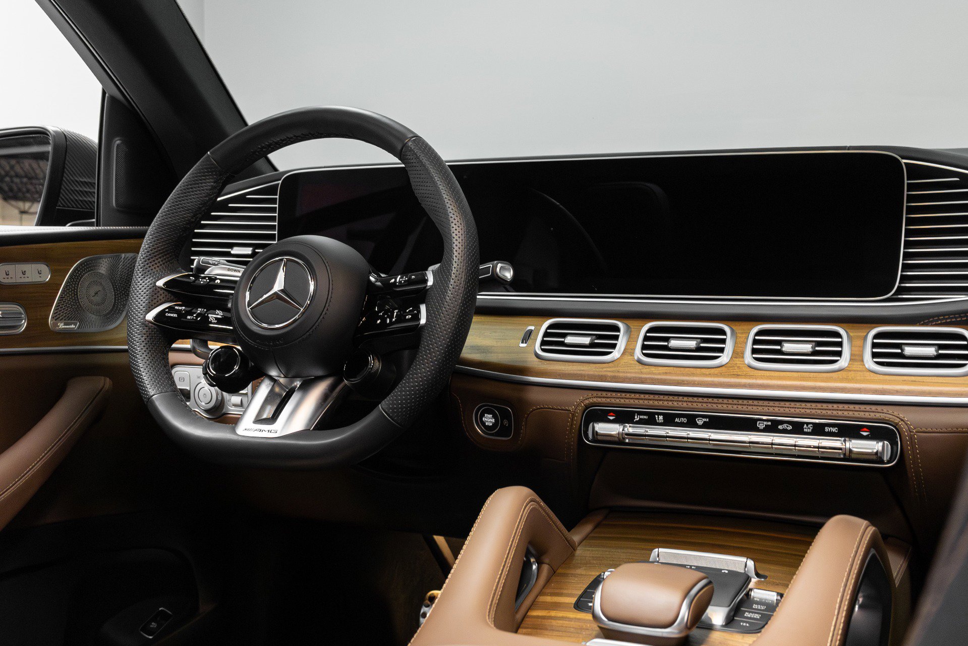 Used 2024 Mercedes-Benz GLE 53 AMG 4MATIC Coupe image 28