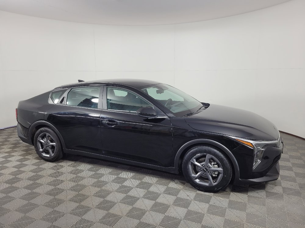 Used 2025 Kia K4 FWD image 10