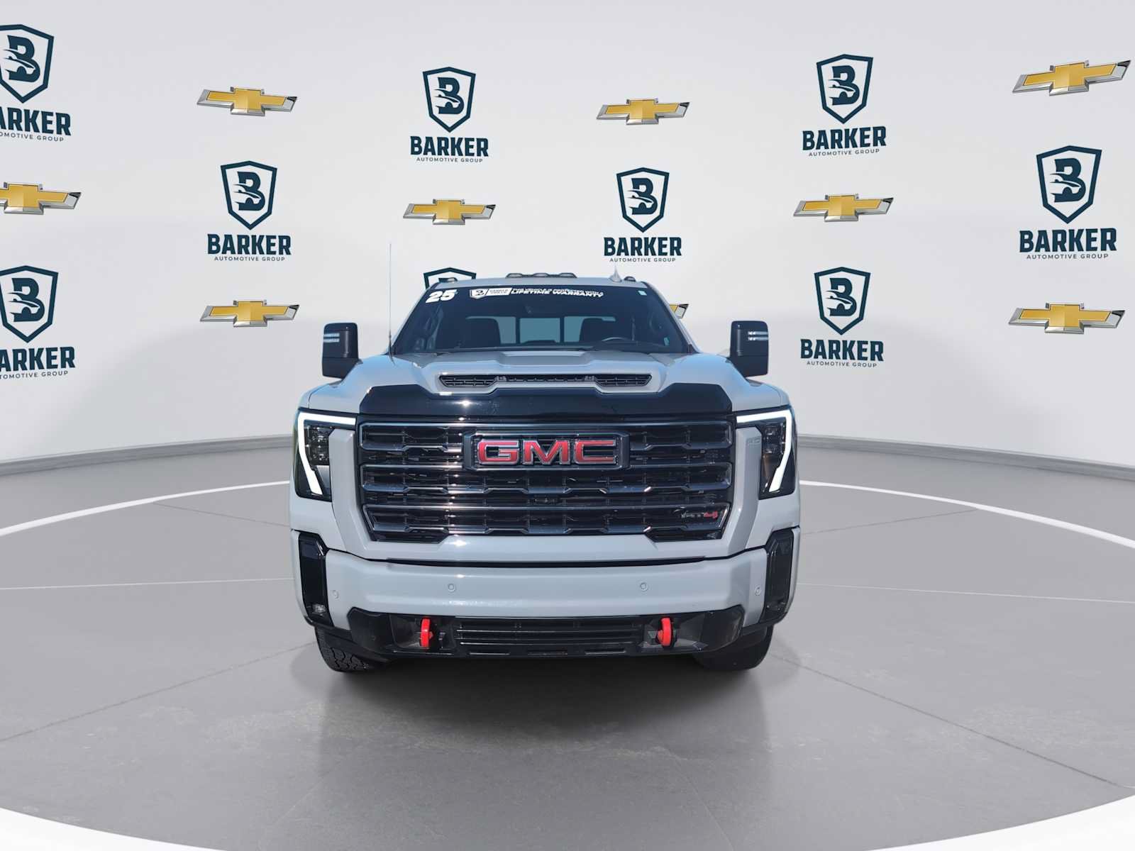 Used 2025 GMC Sierra 2500 AT4 w/ AT4 Premium Plus Package AWD/4WD image 3