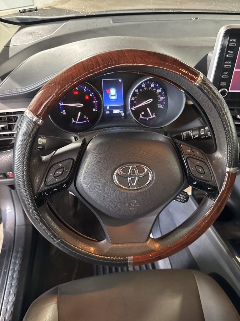 Used 2021 Toyota C-HR LE image 30