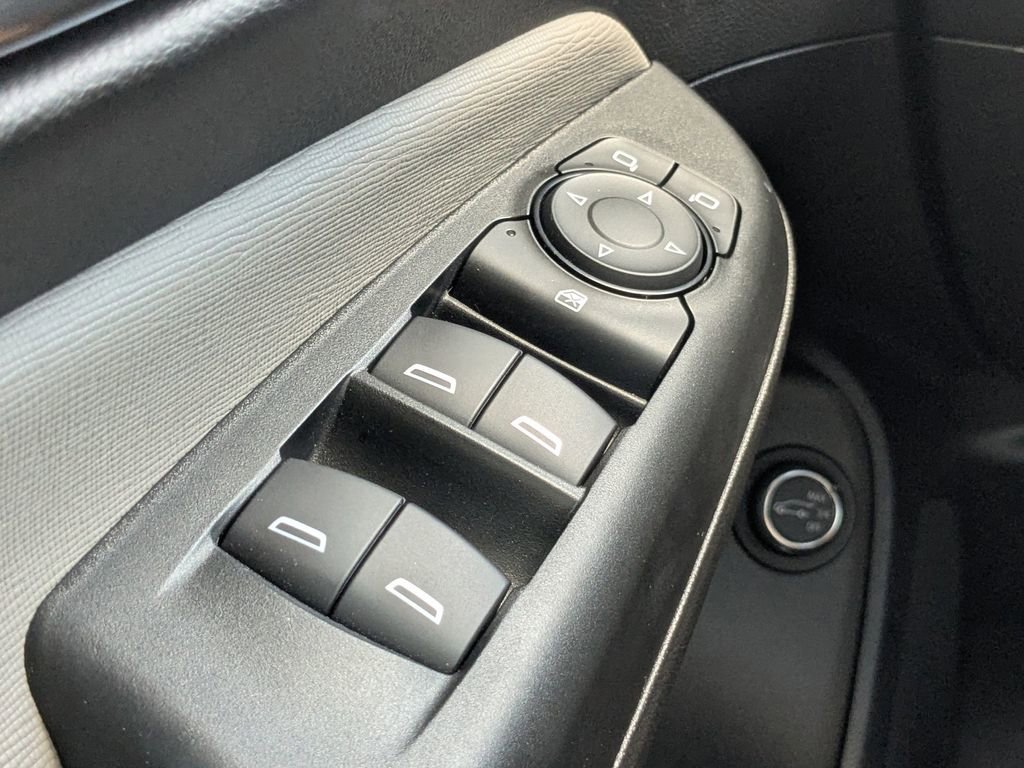 Used 2025 Buick Envista Avenir image 26