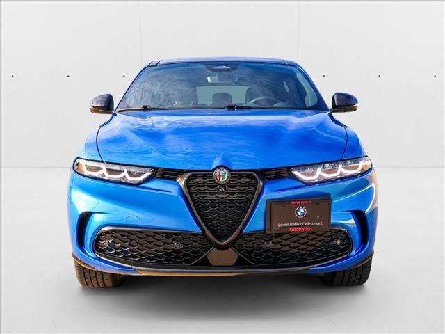 Used 2025 Alfa Romeo Tonale w/ Premium Package image 2