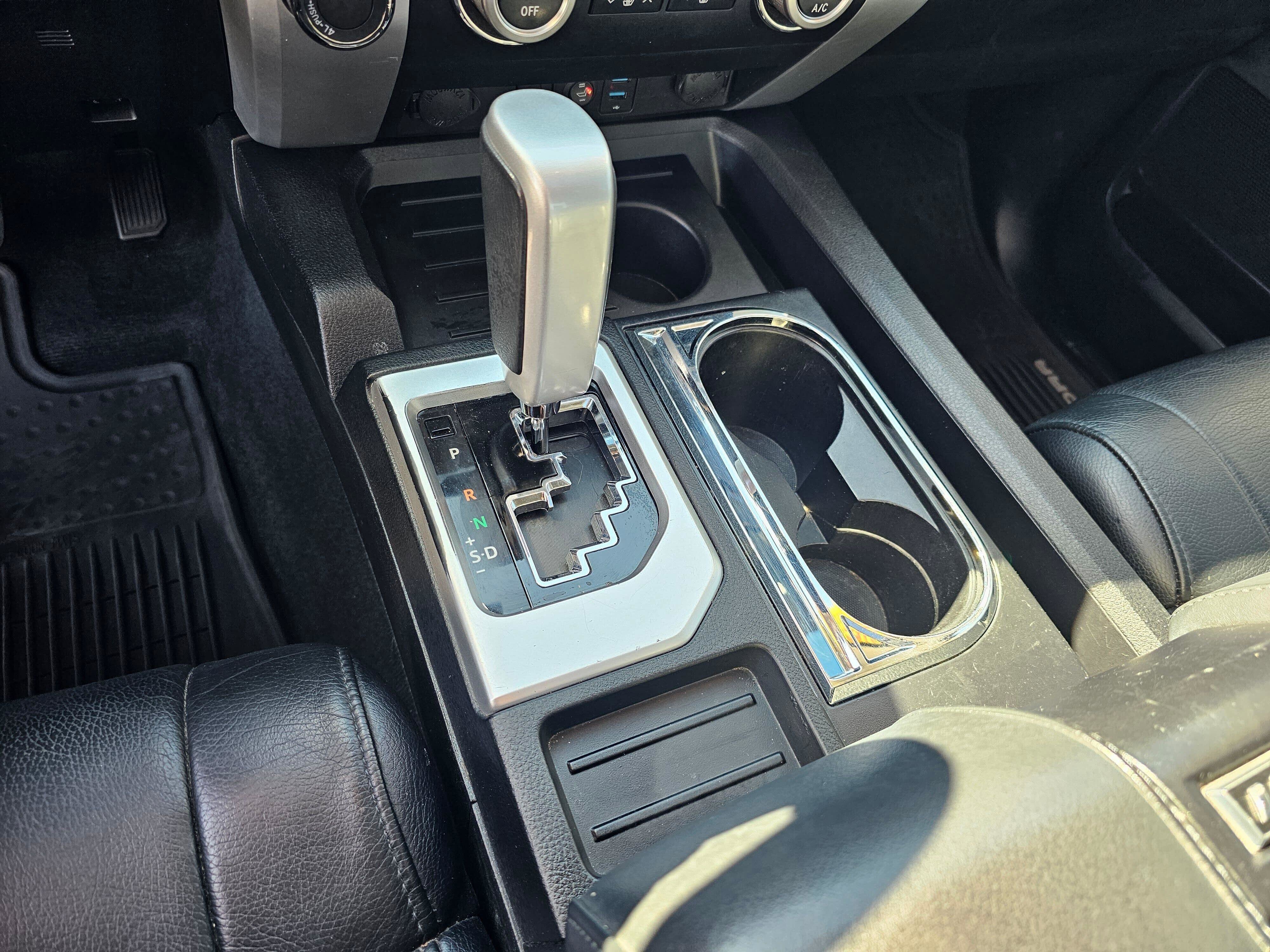 Used 2014 Toyota Tundra Limited w/ Limited Premium Package image 31