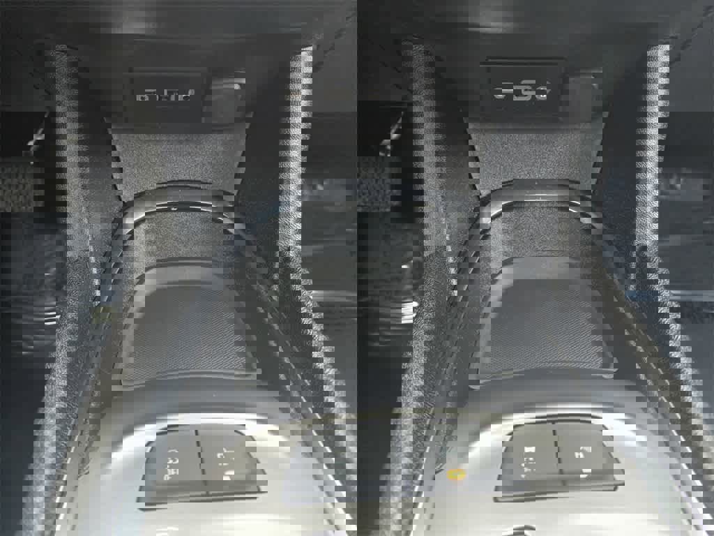 Used 2023 Chevrolet Malibu LT image 19