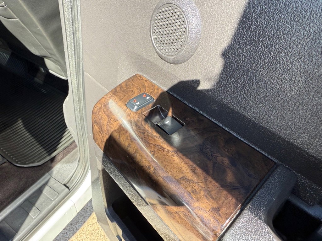 Used 2016 Ford F250 Lariat w/ Lariat Ultimate Package AWD/4WD image 27