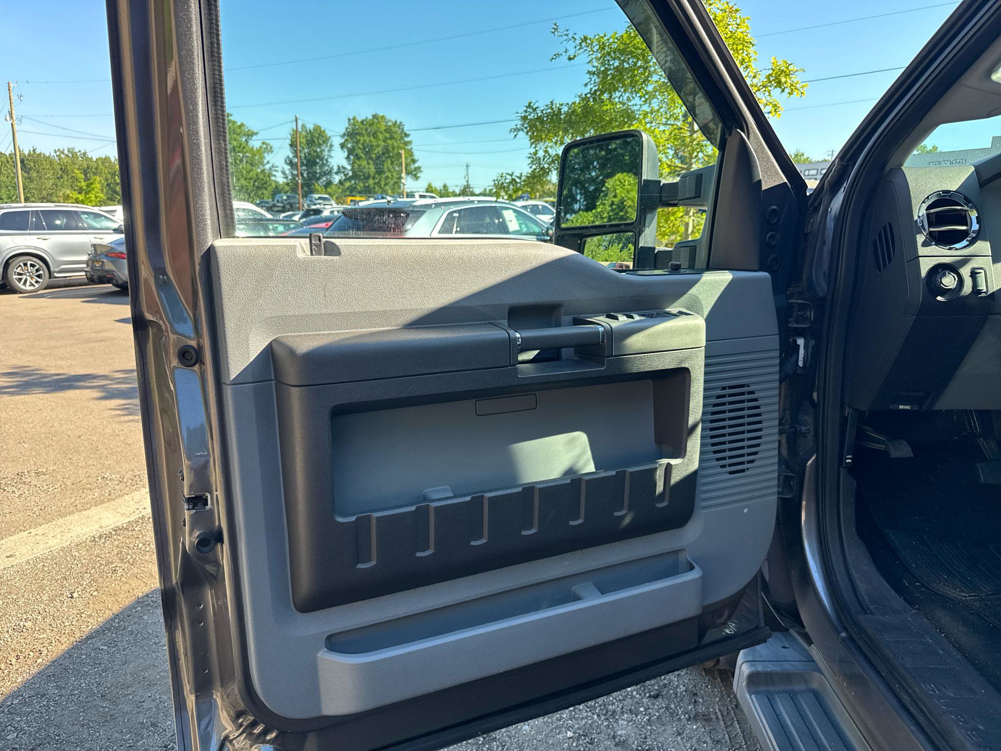 Used 2012 Ford F350 XLT w/ XLT Interior Pkg AWD/4WD image 5