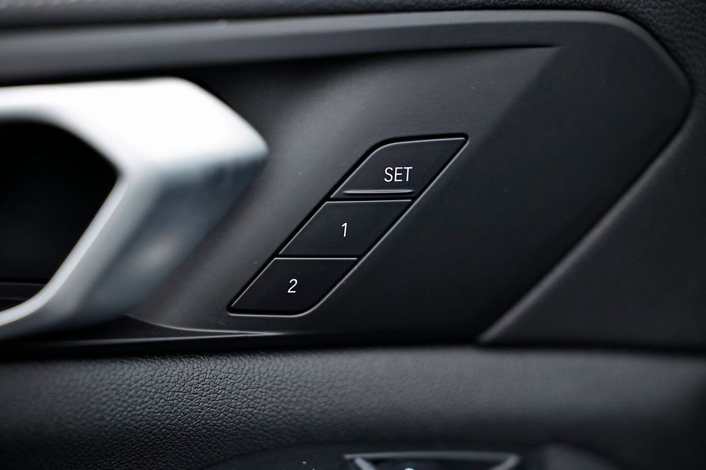 Used 2021 BMW X5 xDrive40i w/ Premium Package 2 image 17