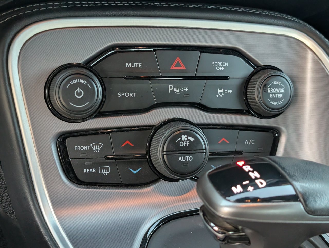 Used 2020 Dodge Challenger R/T RWD image 17