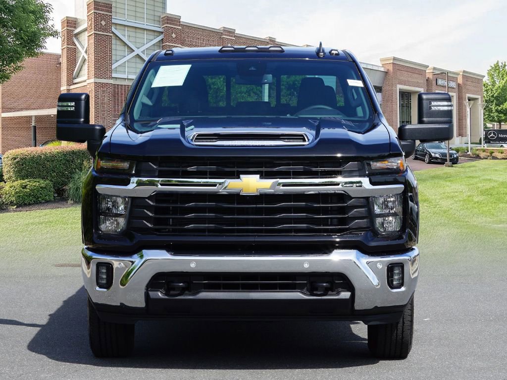 Used 2025 Chevrolet Silverado 2500 LT w/ All Star Edition image 2