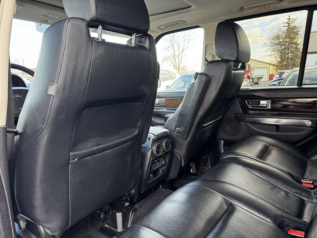 Used 2011 Land Rover Range Rover Sport HSE AWD/4WD image 16
