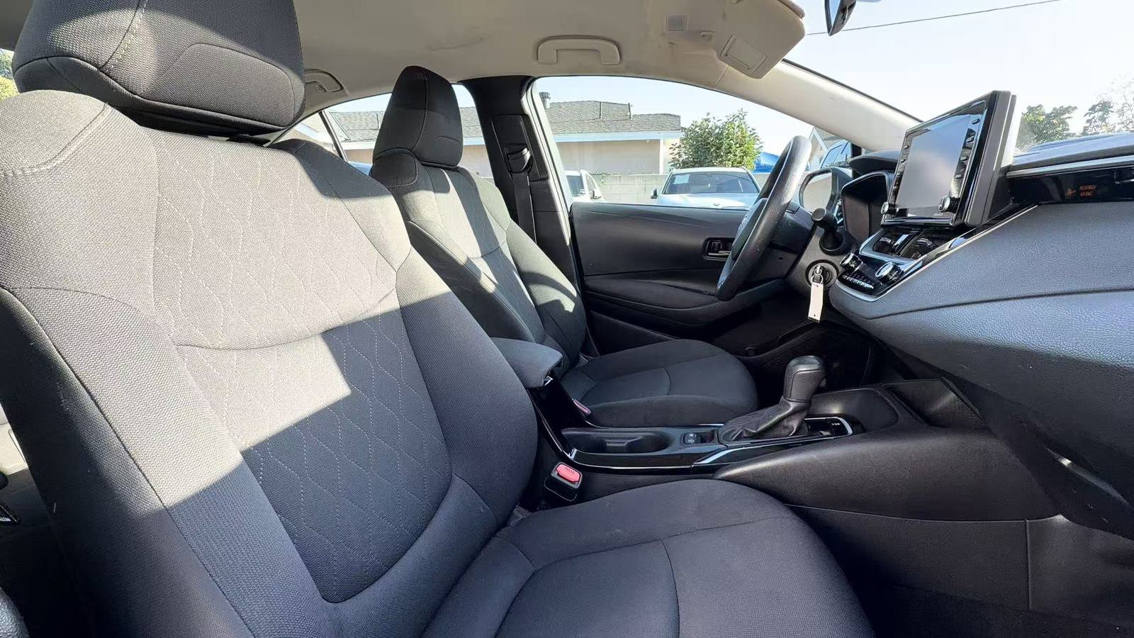 Used 2022 Toyota Corolla LE FWD image 10