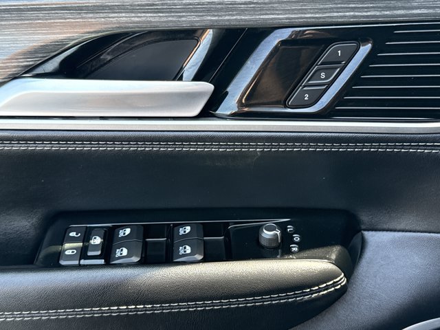 Used 2024 Jeep Wagoneer Series II w/ Flexible Seating Group RWD image 19