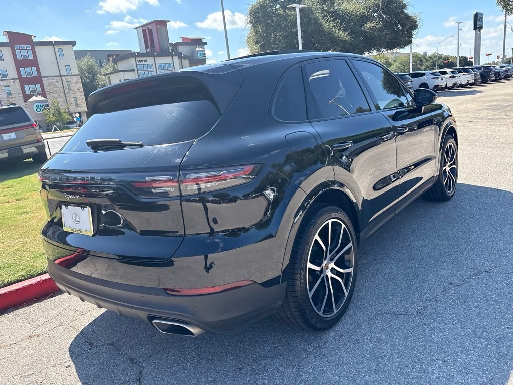 Used 2021 Porsche Cayenne AWD/4WD image 5