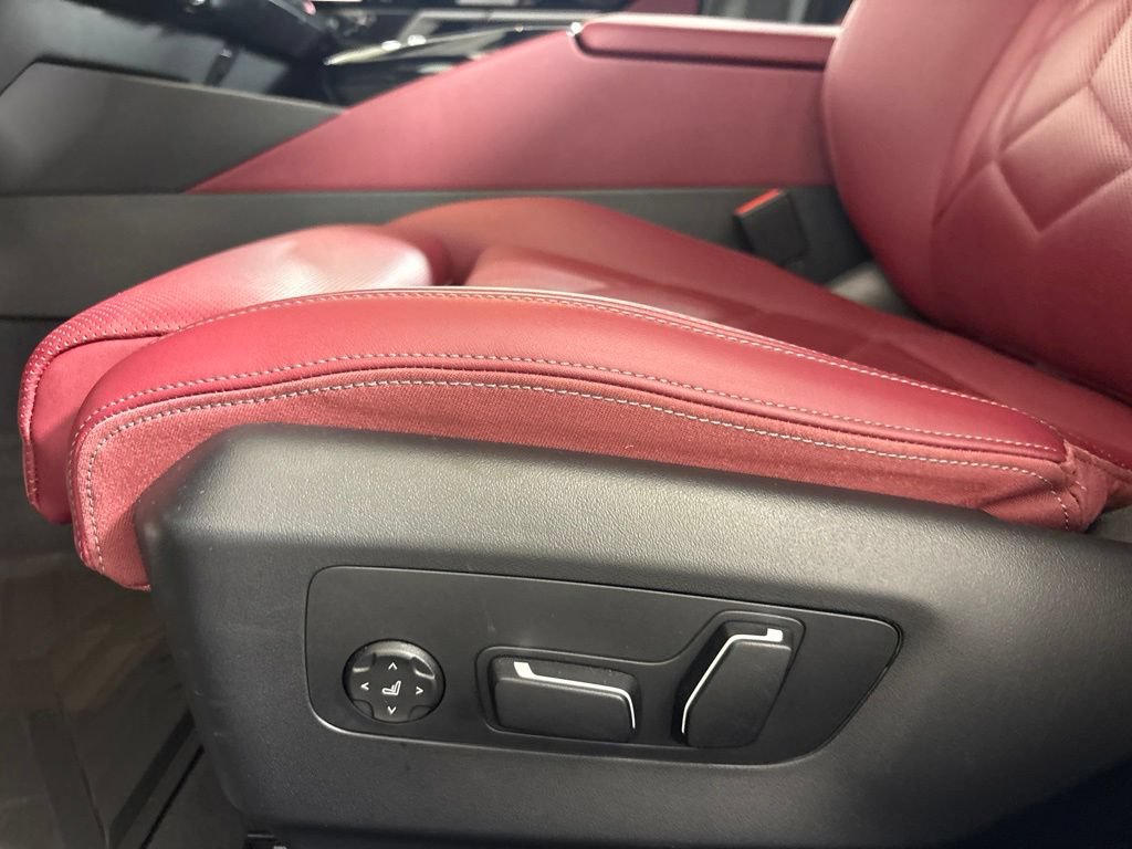 Certified 2026 BMW 530i w/ M Sport Package RWD image 27