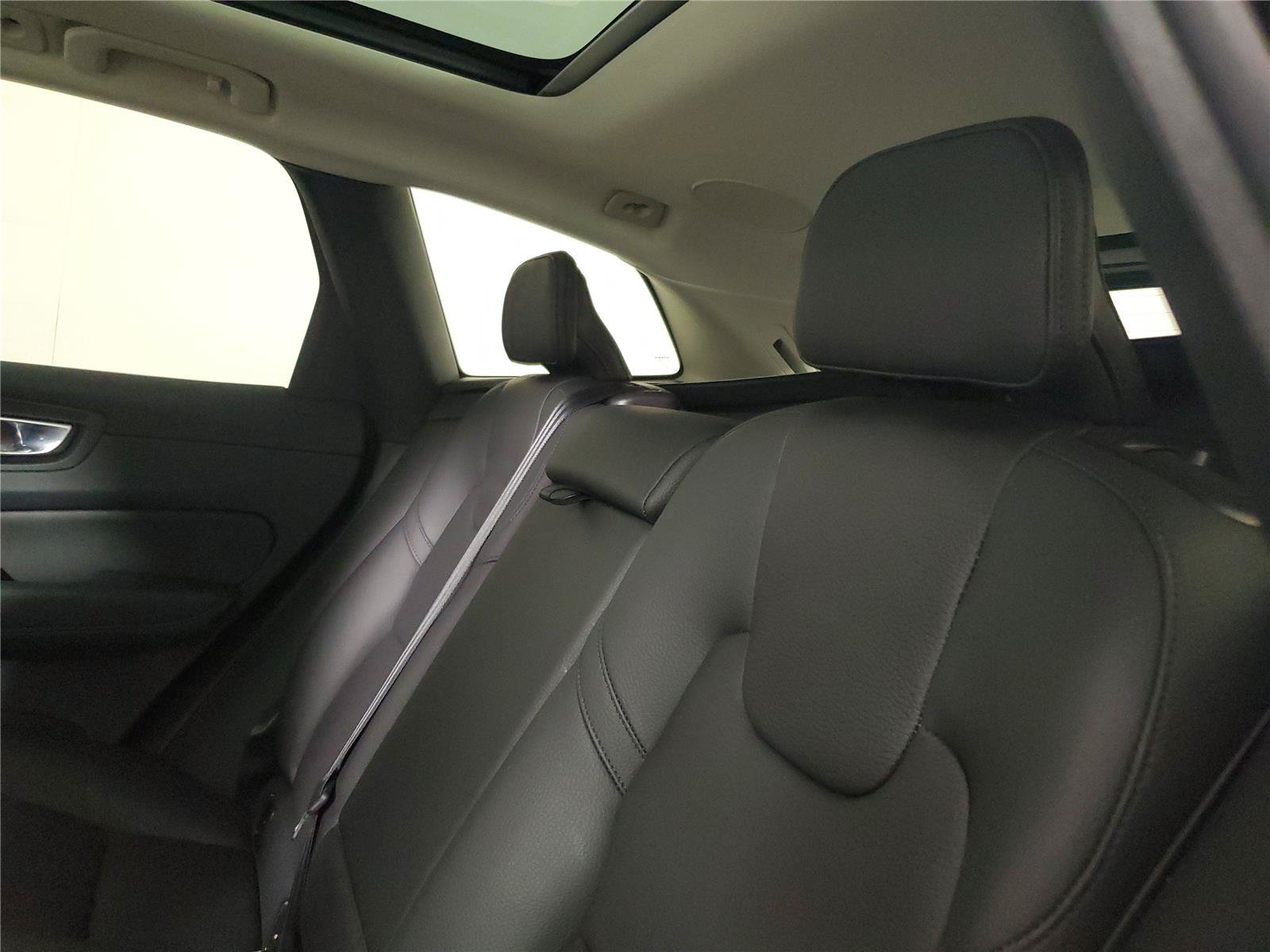 Certified 2023 Volvo XC60 B5 Plus w/ Protection Package Premier FWD image 13