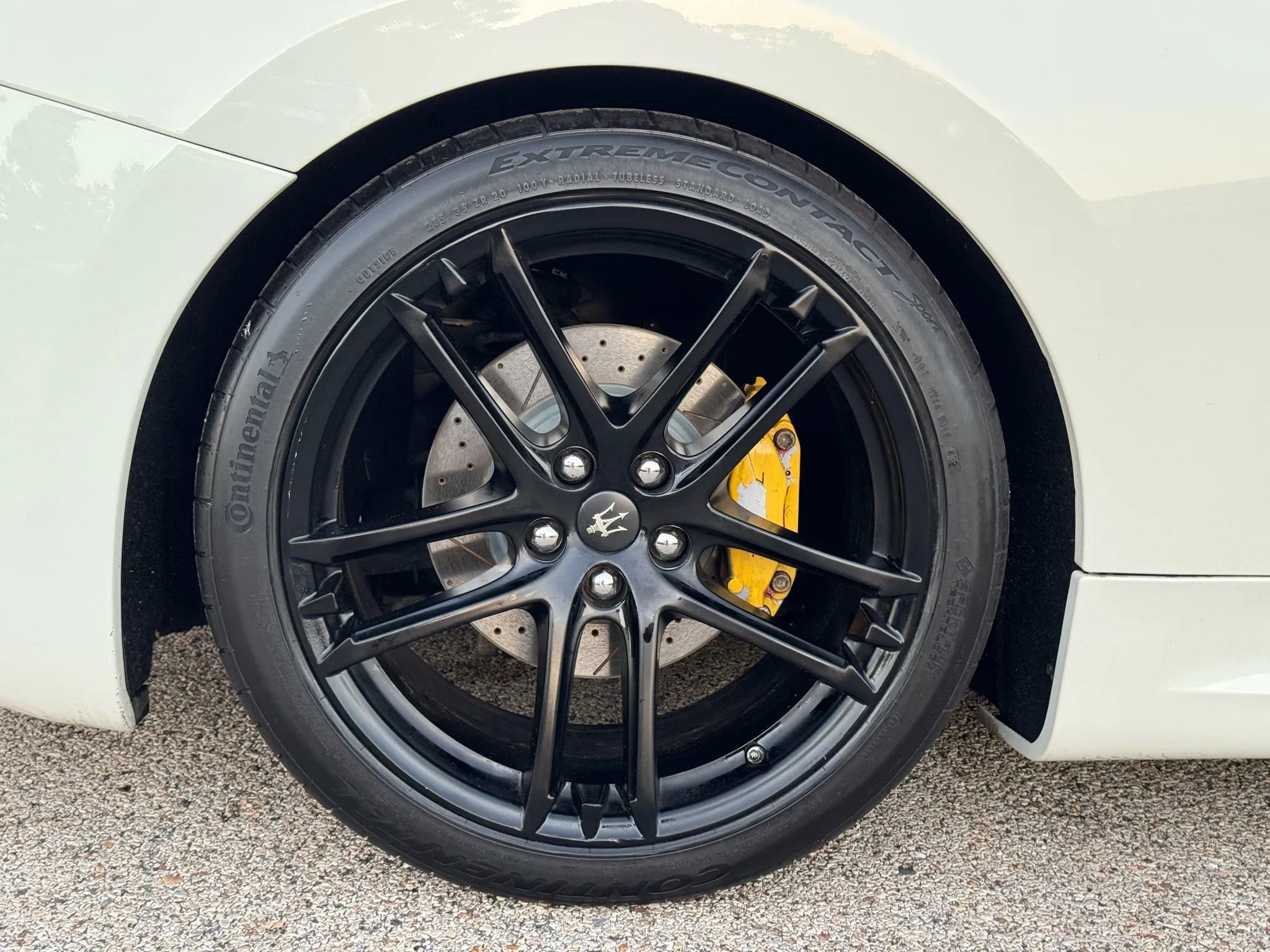 Used 2013 Maserati GranTurismo Sport image 18