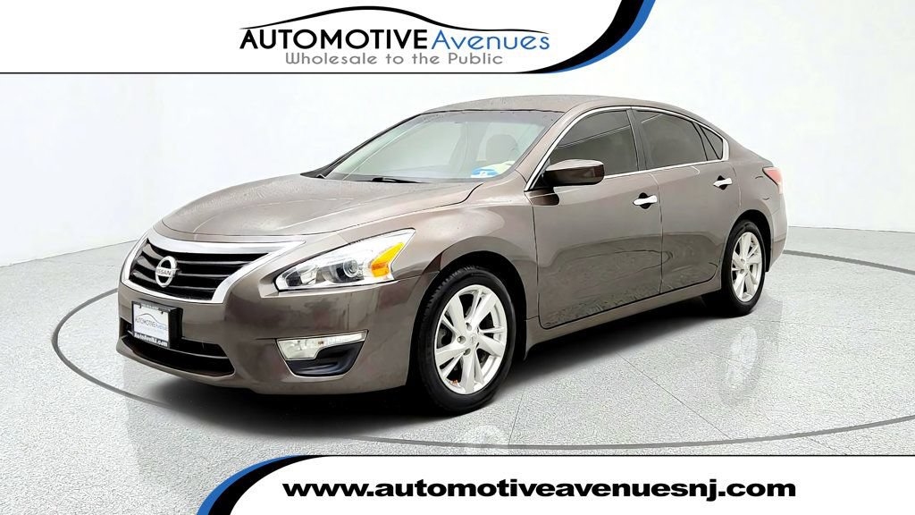 Used 2014 Nissan Altima 2.5 SV