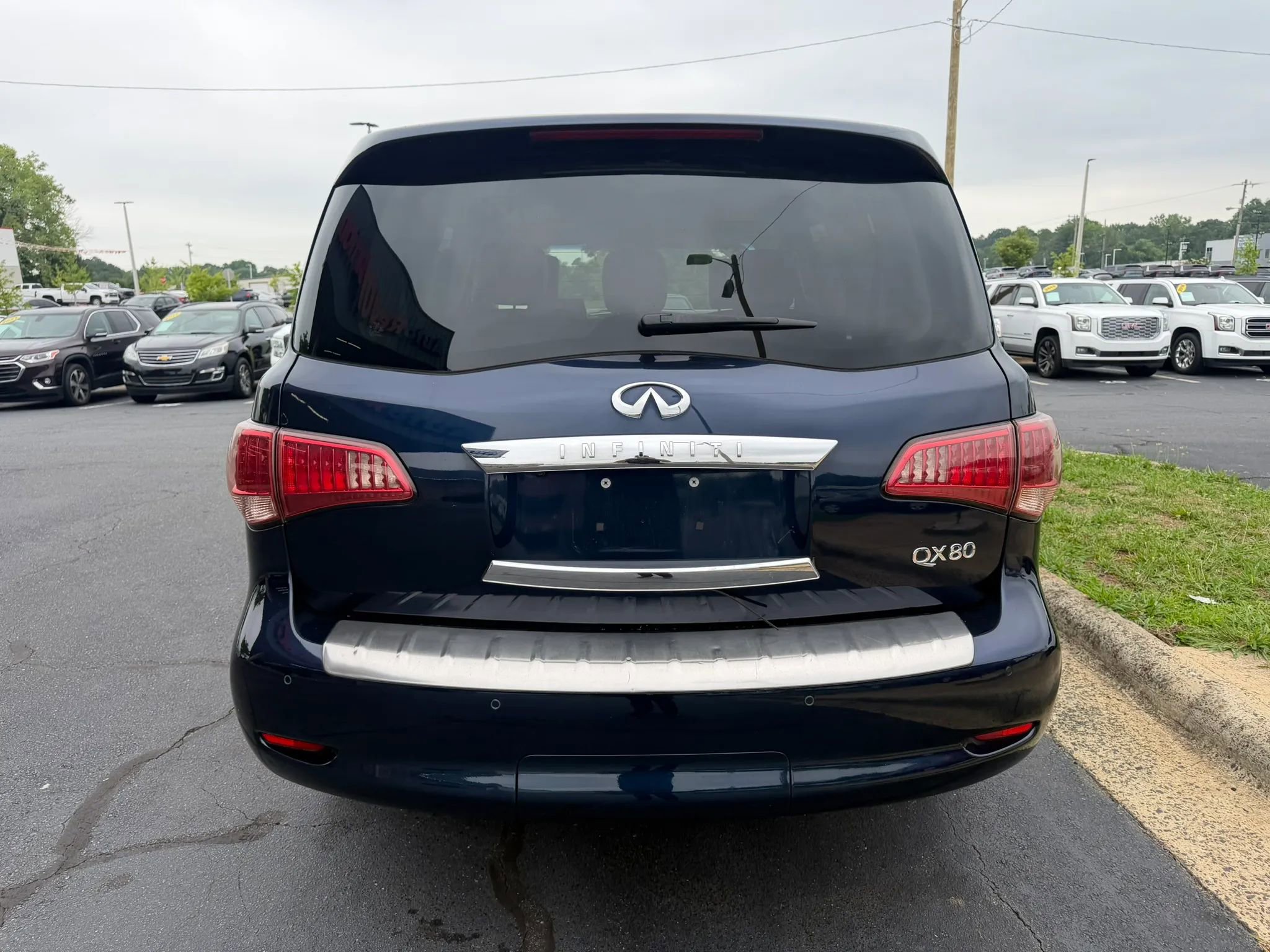 Used 2017 INFINITI QX80 2WD w/ Driver Assistance Package image 6