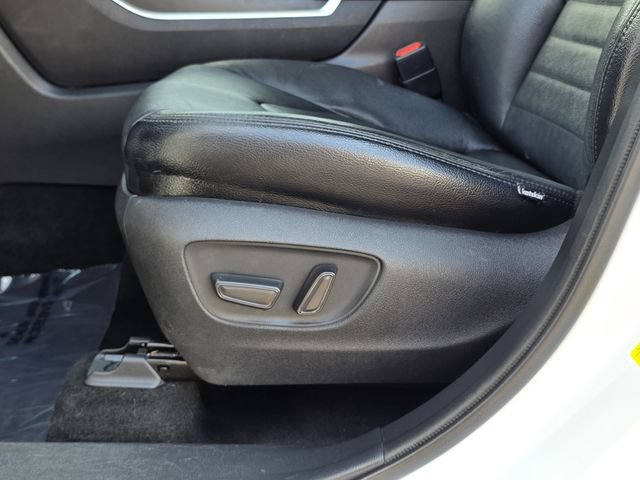 Used 2022 Toyota Highlander L FWD image 15