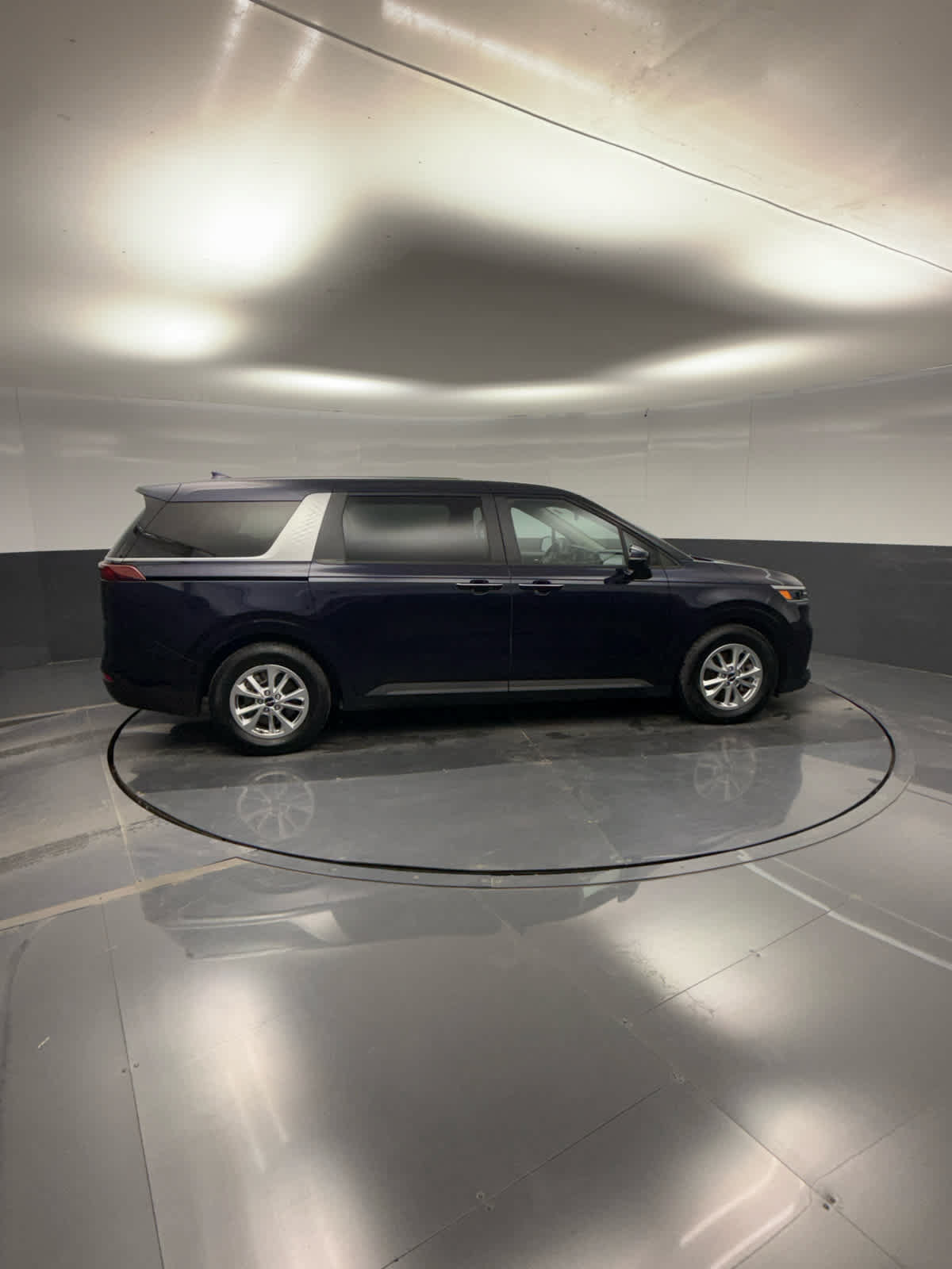 Used 2022 Kia Carnival LX FWD image 50