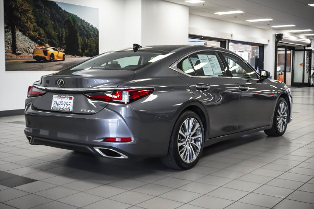 Used 2020 Lexus ES 350 w/ Premium Package FWD image 6