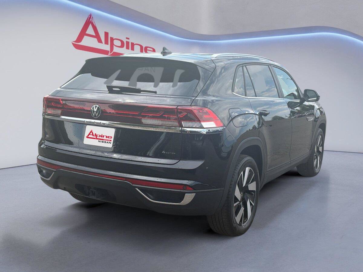 Used 2025 Volkswagen Atlas Cross Sport SE AWD/4WD image 5
