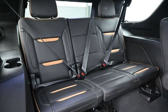 Used 2023 GMC Yukon AT4 w/ Technology Package AWD/4WD image 30