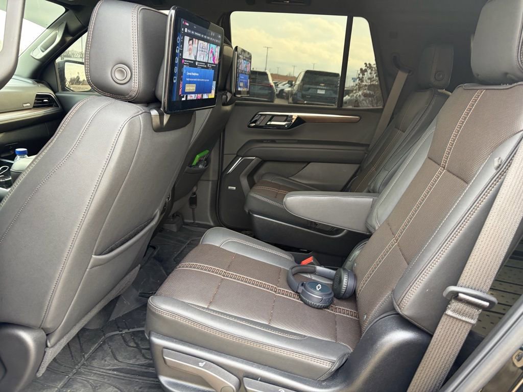 Used 2025 Chevrolet Tahoe High Country image 10