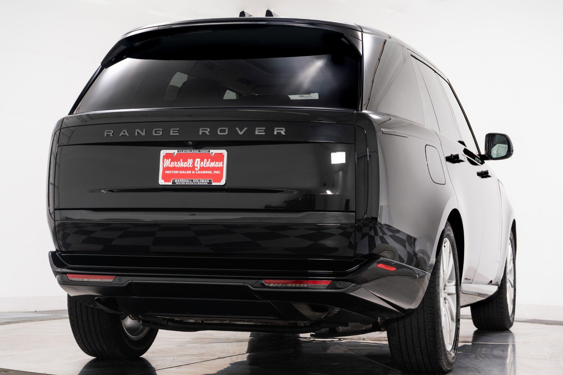 Used 2024 Land Rover Range Rover SE image 9