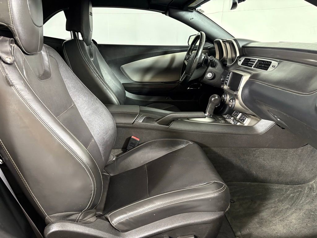 Used 2014 Chevrolet Camaro SS w/ RS Package image 15